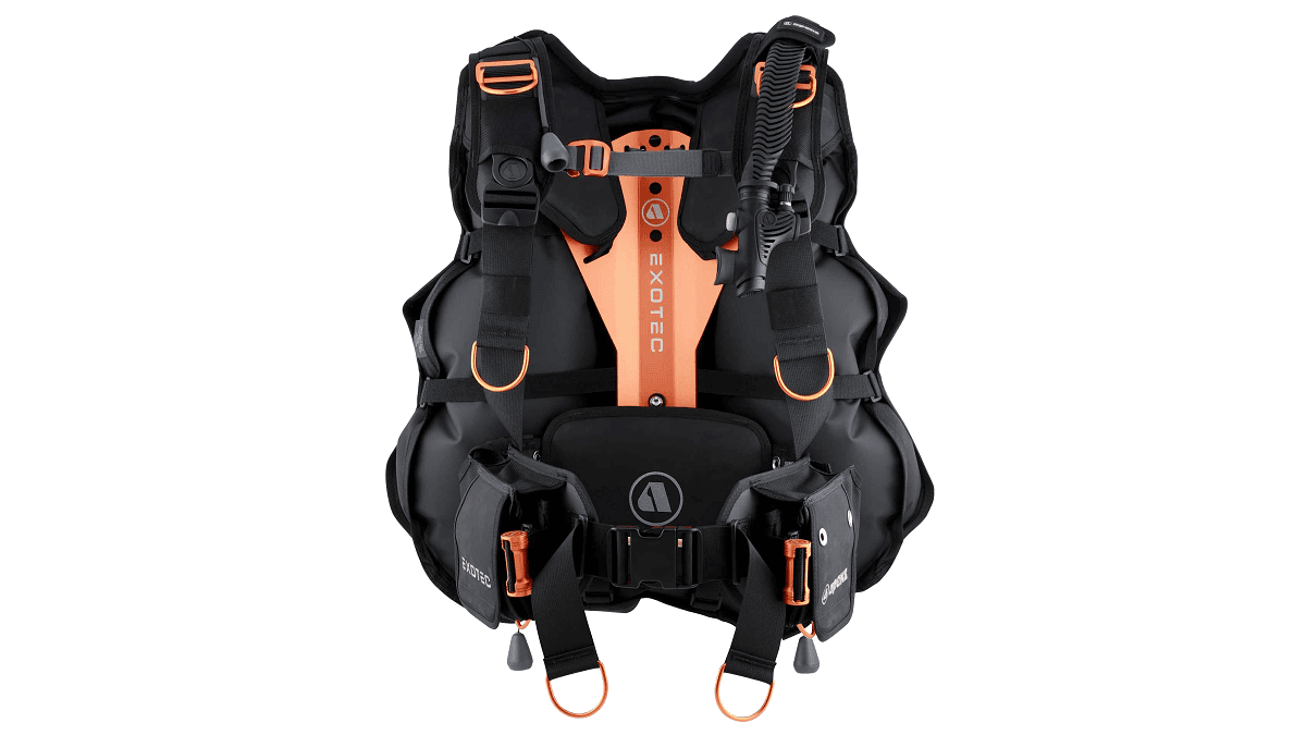 Gilet de plongée Exotec, équipement essentiel pour explorer le monde sous-marin en toute sécurité.