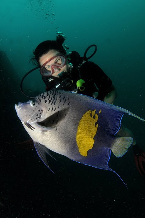 Natasha et un poisson ange