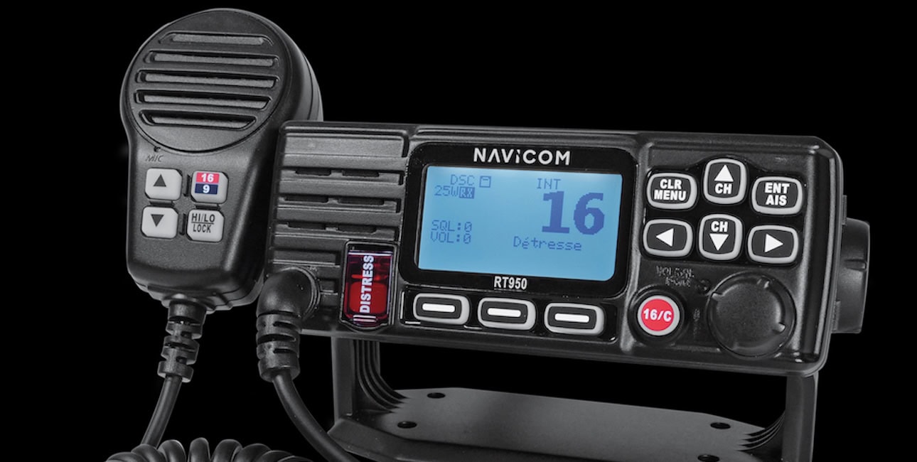 Radio VHF Navicom RT950 : un outil essentiel pour la sécurité en mer, garantissant des communications claires lors de vos ...