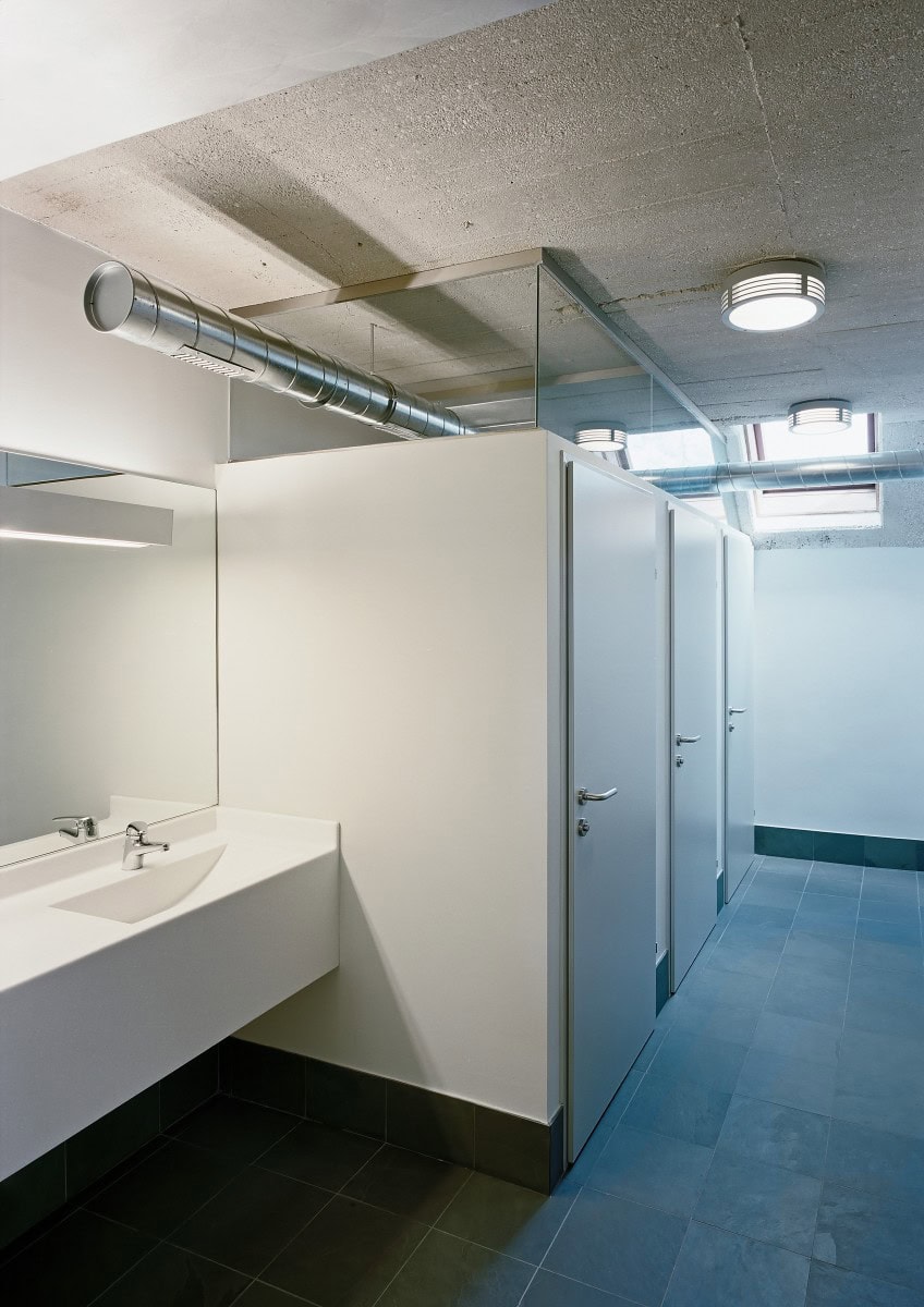 © RUNSER / PRANTL architekten, Yachtclub Podersdorf, 7141 Podersdorf, Burgenland, Österreich, 2009, Sport, Bad, Fotograf Rupert Steiner