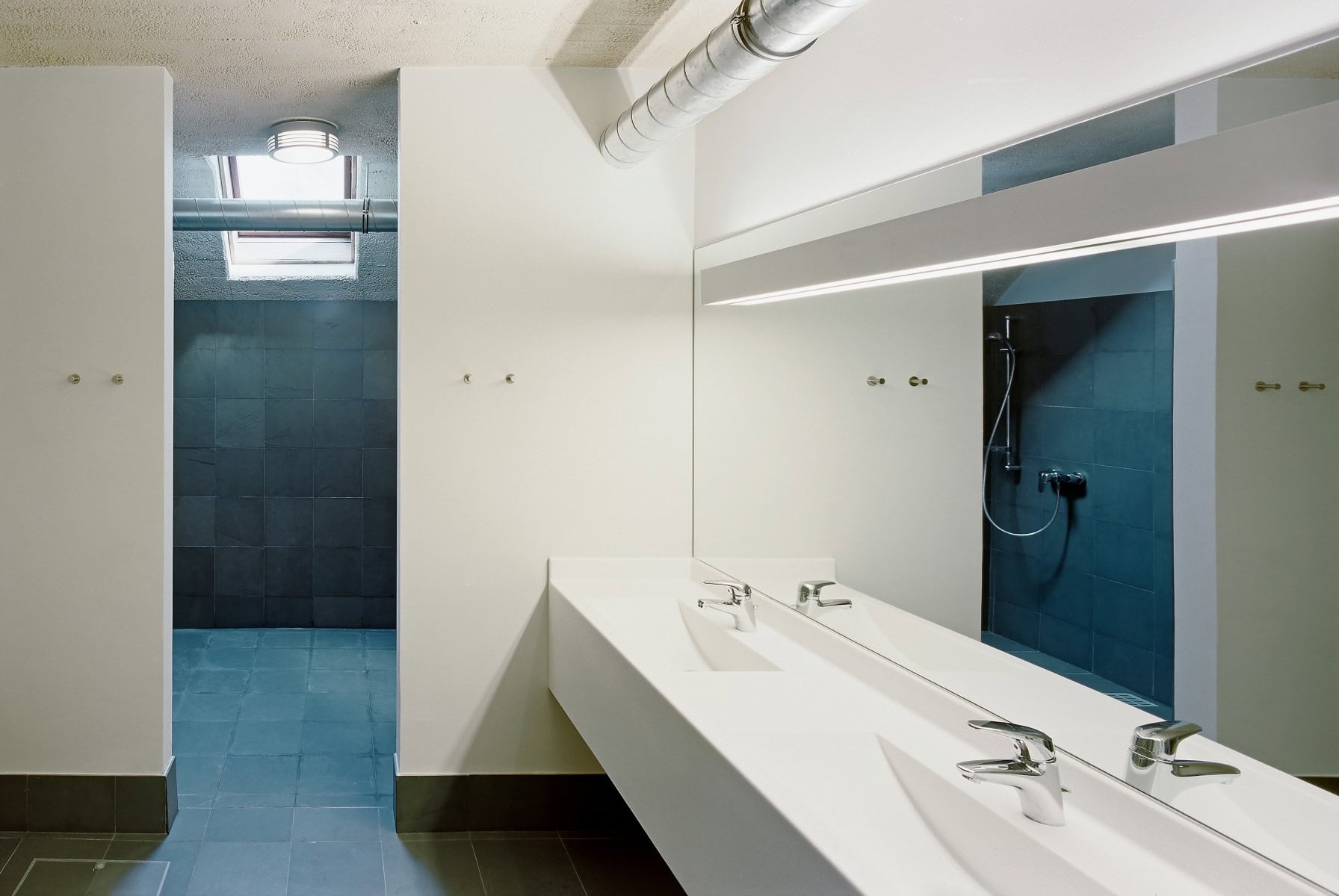 © RUNSER / PRANTL architekten, Yachtclub Podersdorf, 7141 Podersdorf, Burgenland, Österreich, 2009, Sport, Bad, Fotograf Rupert Steiner