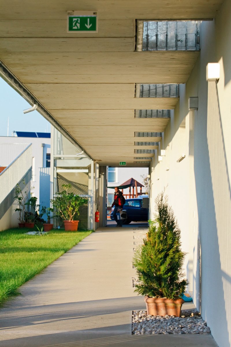 © RUNSER / PRANTL architekten, Niedrigstenergie Wohnhausanlage, 2700 Wiener Neustadt, Niederösterreich, Österreich, 2011, Niedrigstenergie Wohnhausanlage, Fotograf Rupert Steiner