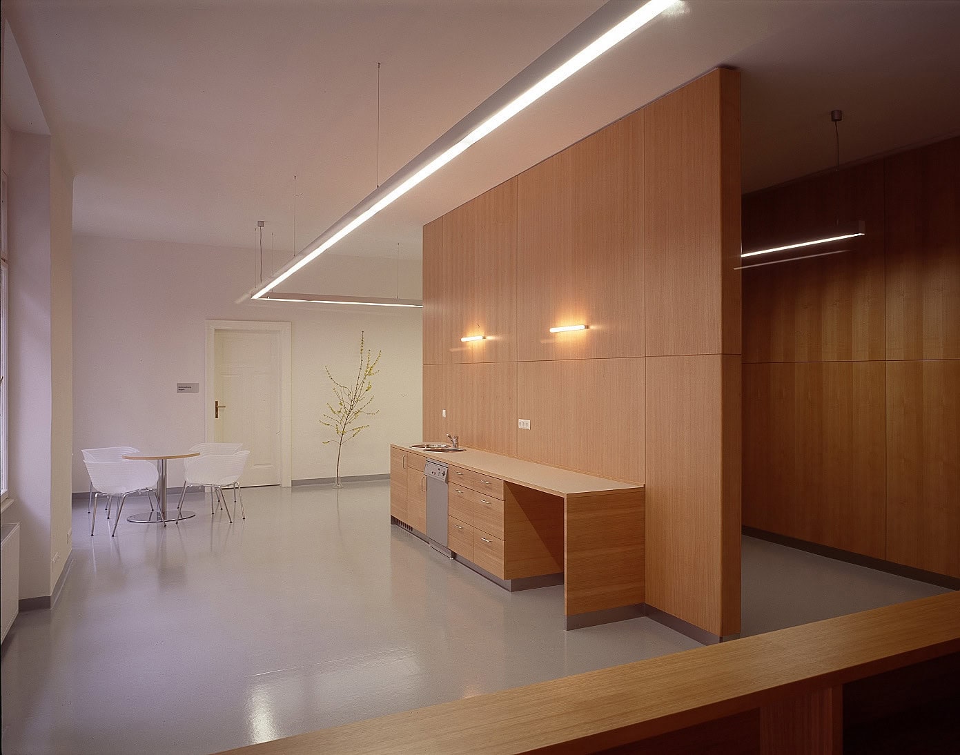 <p>© RUNSER / PRANTL architekten, Wellcon GmbH - Zentrum für Prävention und Arbeitsmedizin, 1030 Wien, Österreich, 2003, Ordination, Fotograf Margherita Spiluttini</p>