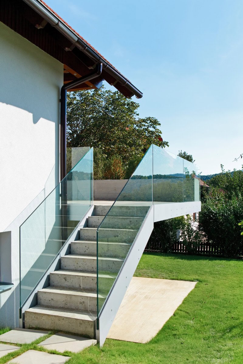 <p>© RUNSER / PRANTL architekten, Haus P., Autoabstellplatz und Terrasse, 3400 Klosterneuburg, Niederösterreich, Österreich, 2012, Wohnhaus, Fotograf Rupert Steiner</p>