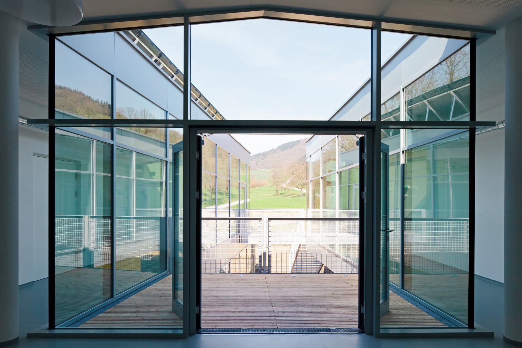 <p>© RUNSER / PRANTL architekten, Niedrigstenergie Wohnhaus für Menschen mit Behinderungen, 3204 Kirchberg/Pielach, Niederösterreich, Österreich, 2013, Wohnhaus, Betreutes Wohnen, Fotograf Rupert Steiner</p>