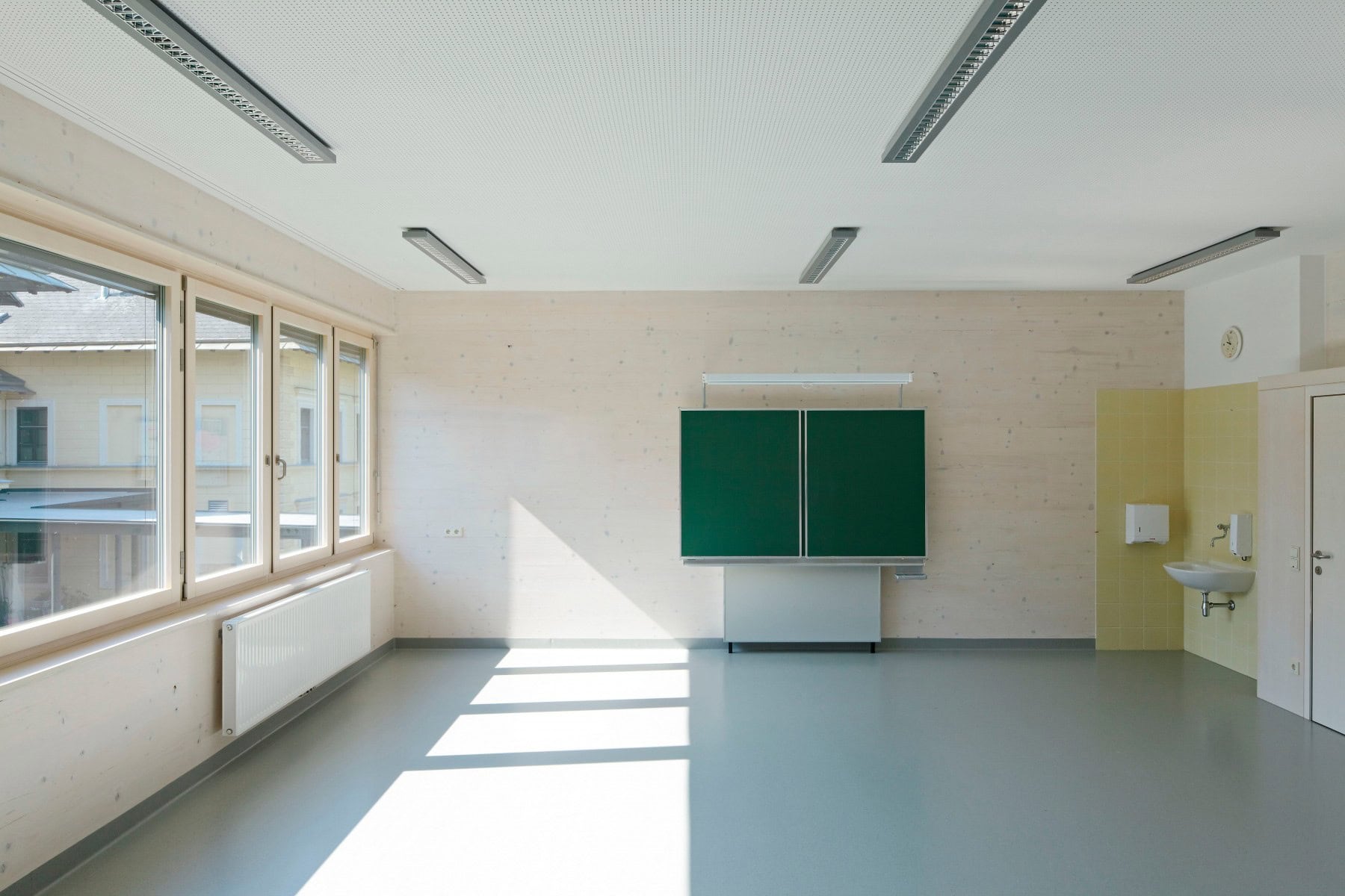 <p>© RUNSER / PRANTL architekten, Volksschule Mannagettagasse, 1190 Wien, Österreich, 2013, Schule, Fotograf Rupert Steiner</p>