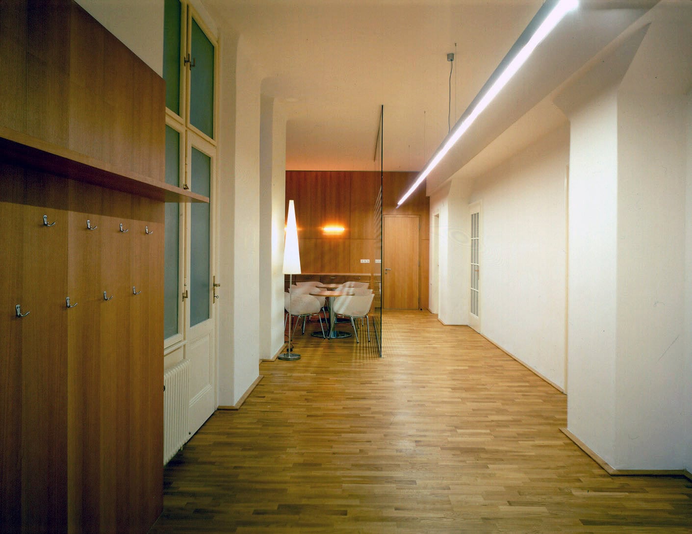 <p>© RUNSER / PRANTL architekten, Wellcon GmbH - Zentrum für Prävention und Arbeitsmedizin, 1030 Wien, Österreich, 2003, Ordination, Fotograf Margherita Spiluttini</p>