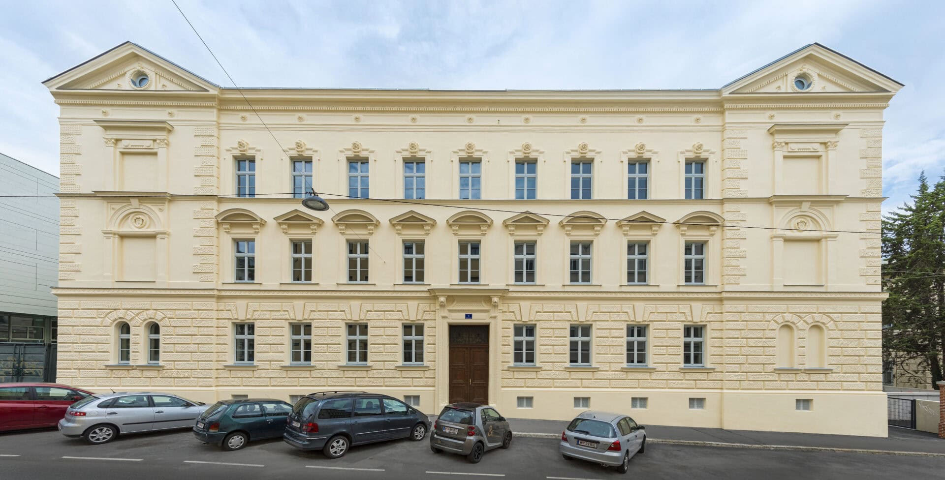 © RUNSER / PRANTL architekten, Pav4, Wohnhaus, Primärversorgungseinheit, Goldschlagstrasse 59A, 1150 Wien, Österreich, 2023, Wohnhaus, Primärversorgungseinheit, Revitalisierung, Denkmalschutz, Fotograf Rupert Steiner