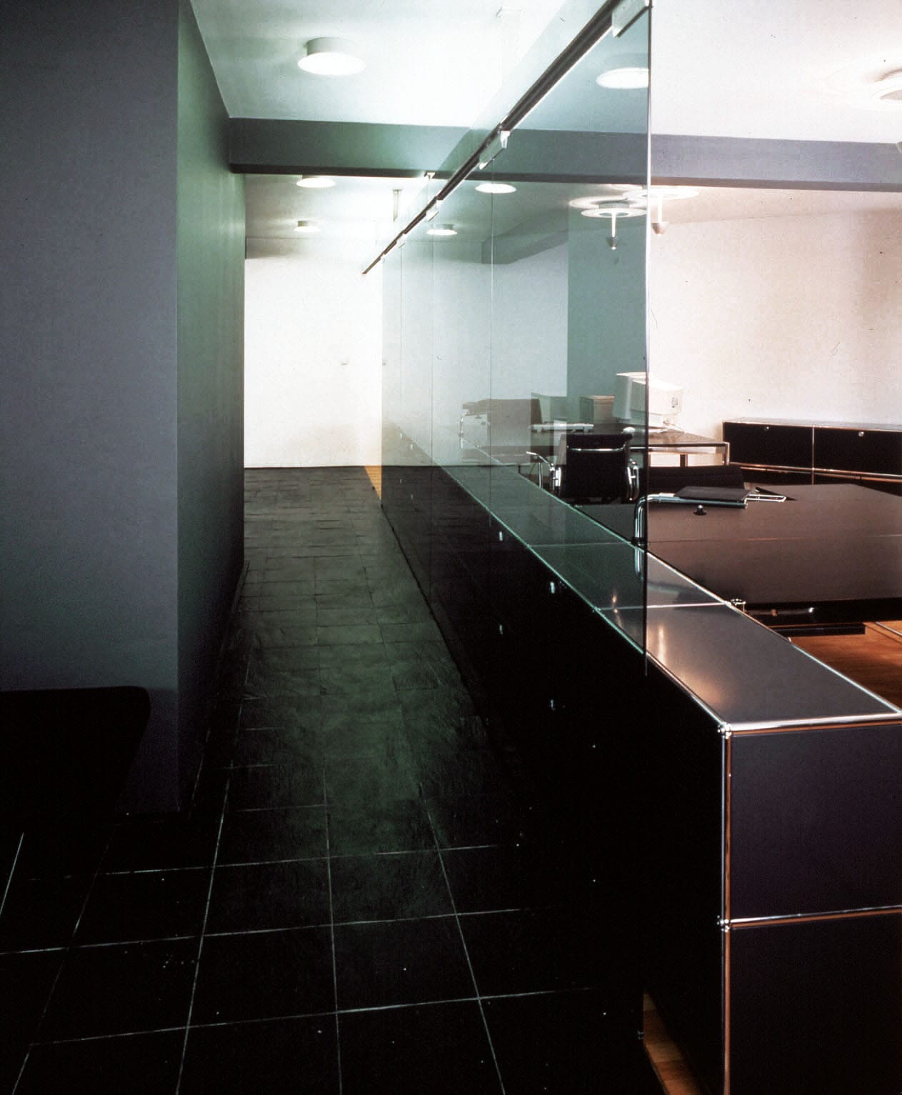 <p>© RUNSER / PRANTL architekten, Rechtsanwaltskanzlei, 3040 Neulengbach, Niederösterreich, Österreich, 1996, Rechtsanwaltskanzlei, Büro, Fotograf Margherita Spiluttini</p>