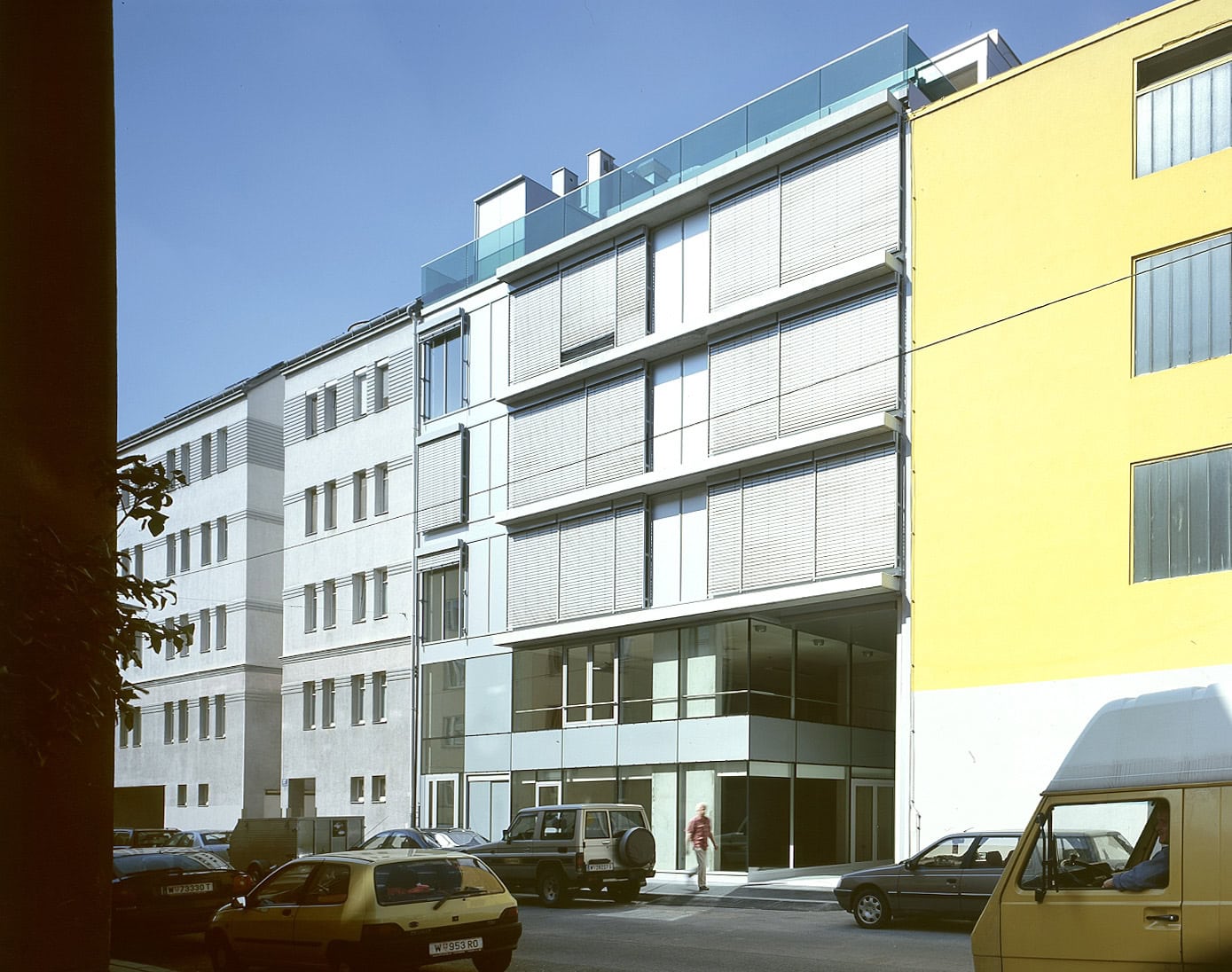 <p>© RUNSER / PRANTL architekten, SOS-Kinderdorf Wien Familienrathaus, 1210 Wien, Österreich, 2006, Kinderdorf, Betreutes Wohnen, Kinder, Psychiatrie, Fotograf Margherita Spiluttini</p>