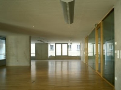 <p>© RUNSER / PRANTL architekten, SOS-Kinderdorf Wien Familienrathaus, 1210 Wien, Österreich, 2006, Kinderdorf, Betreutes Wohnen, Kinder, Psychiatrie, Fotograf Margherita Spiluttini</p>