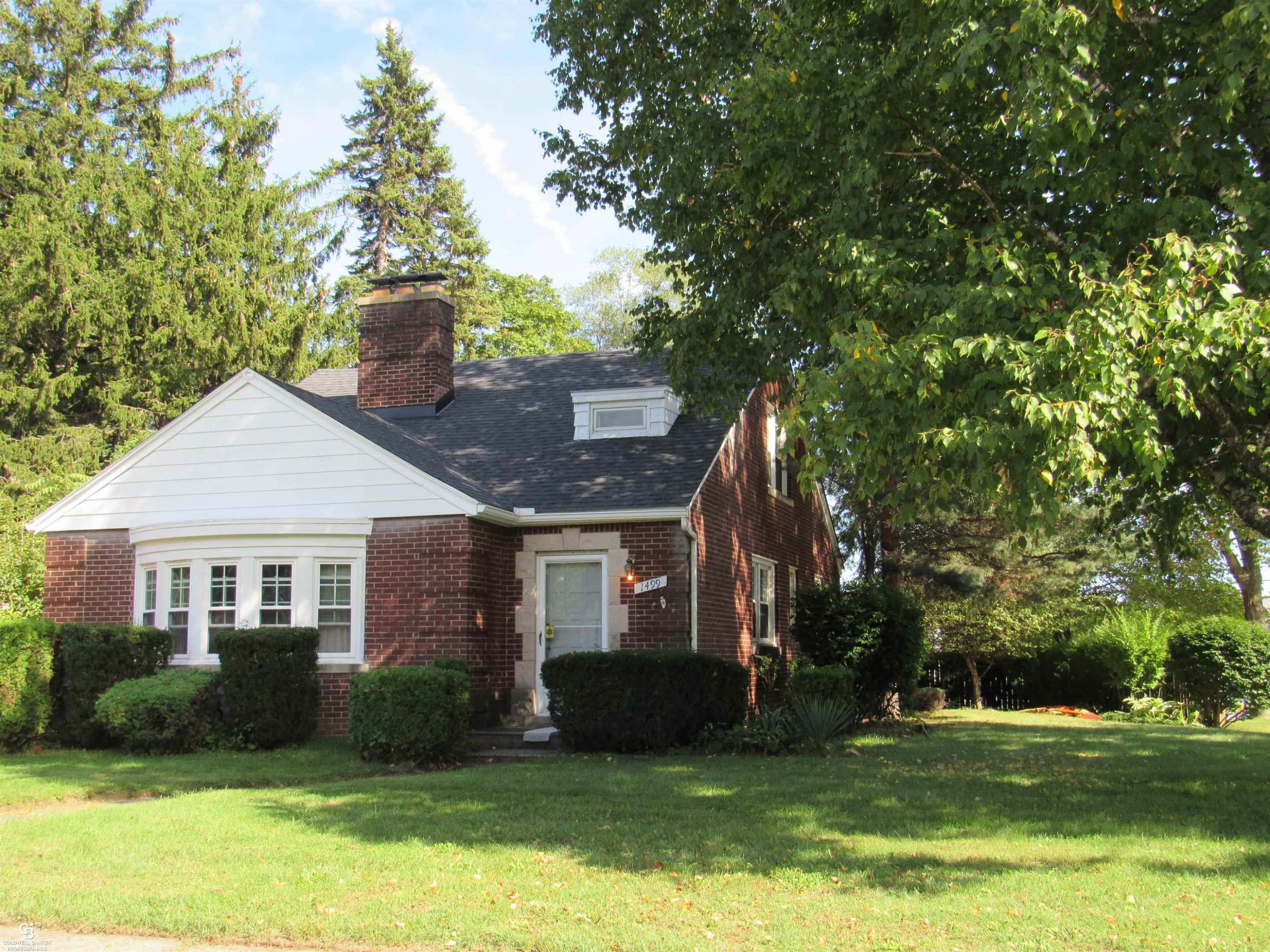 Property photo for 1499 Wellesley Drive, Mount Clemens, MI 48043