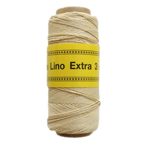 Bobina de hilo de lino crema