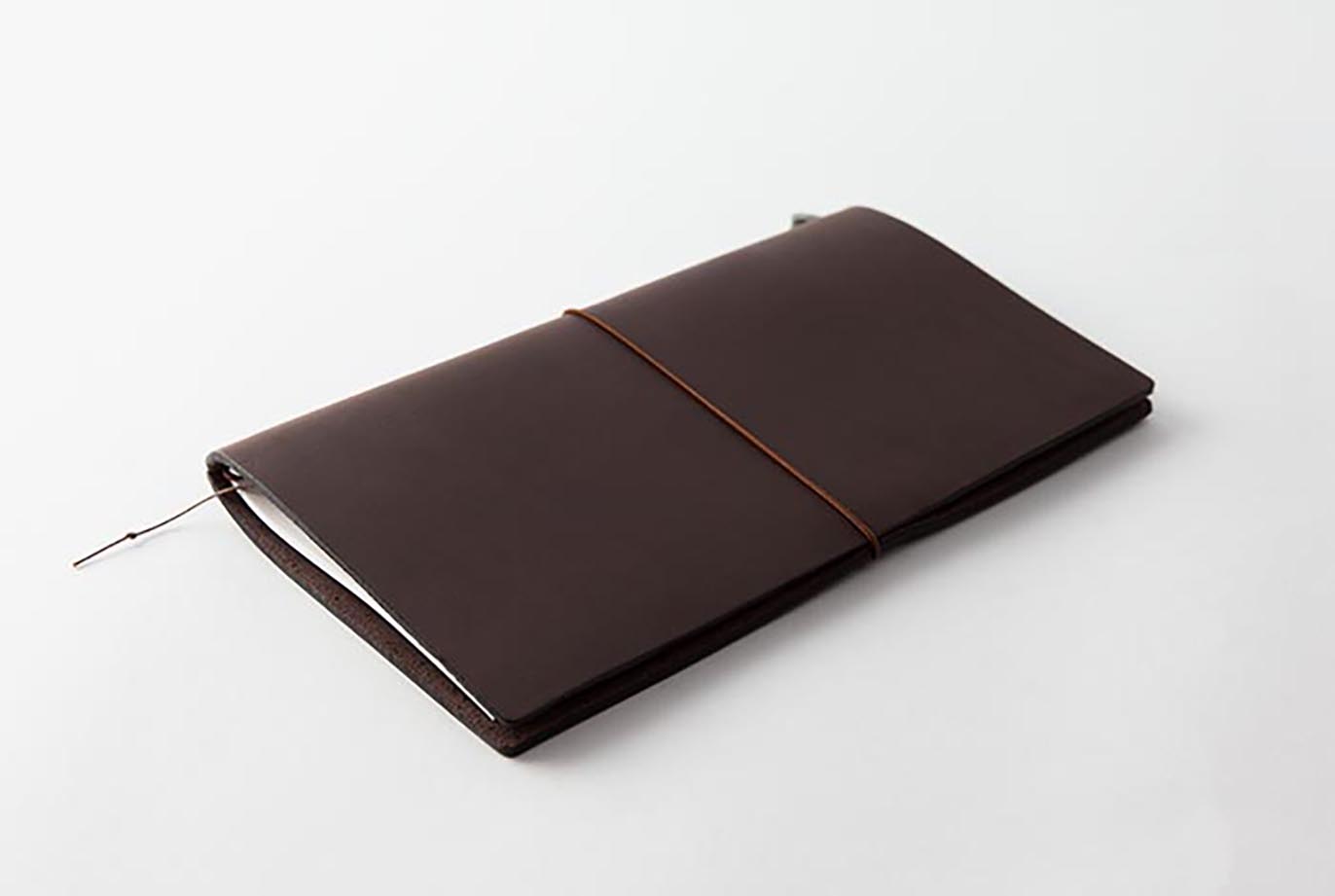 Vista de la libreta Traveler's Notebook en marrón