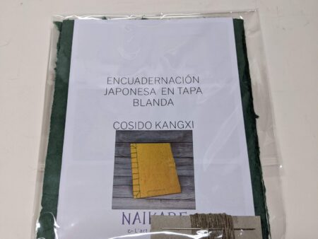 Vista del paquete del kit de japonesa con tapa blanda