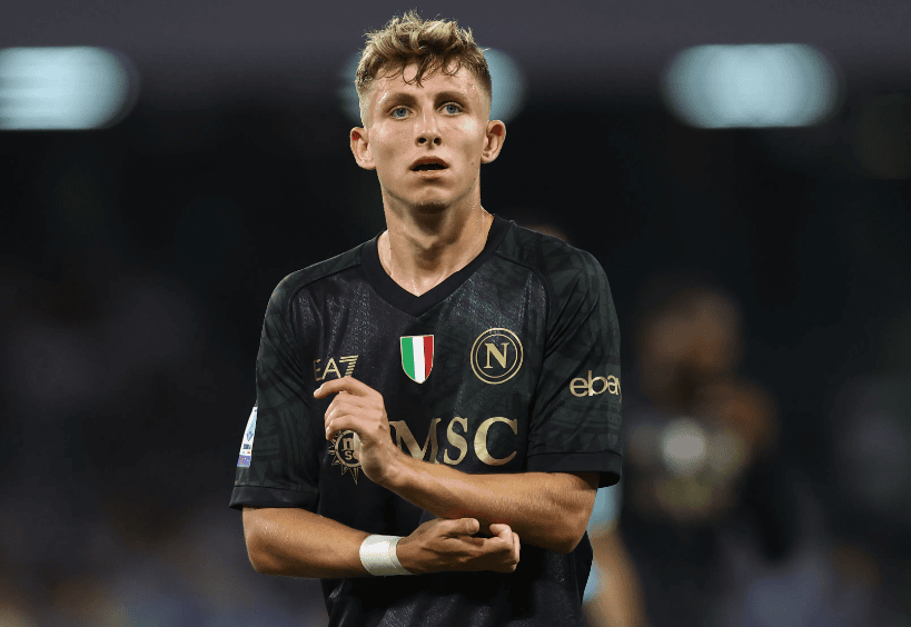 Rangkuman Transfer: Everton Merekrut Jesper Lindstrøm