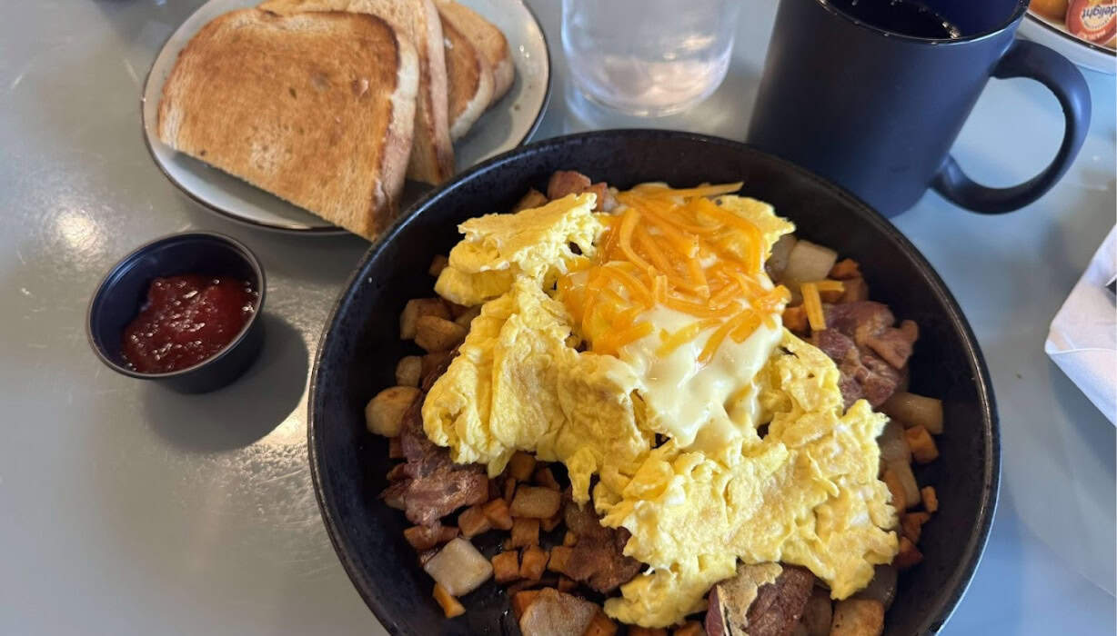 potato egg and cheese with white toast