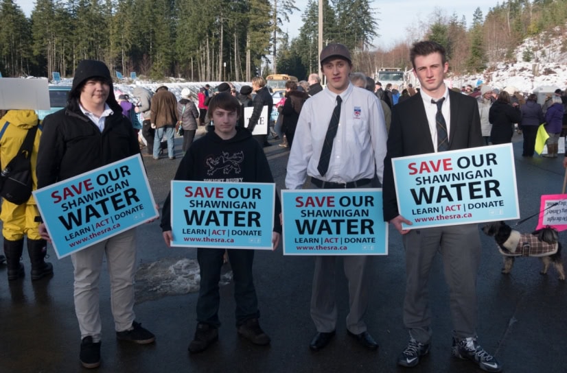 Shawnigan-Lake-Protest-Students-DeSmog-Canada.jpg