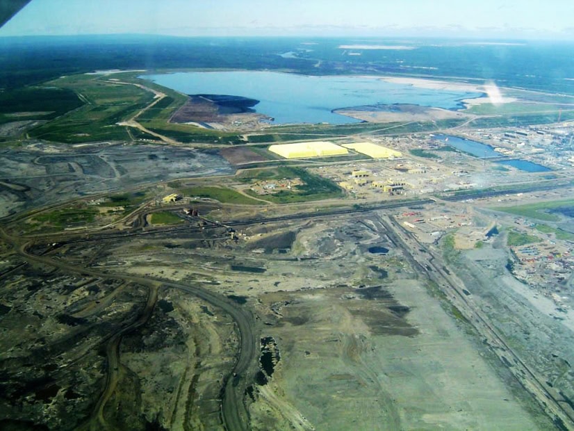 Syncrude_mildred_lake_plant-1.jpg