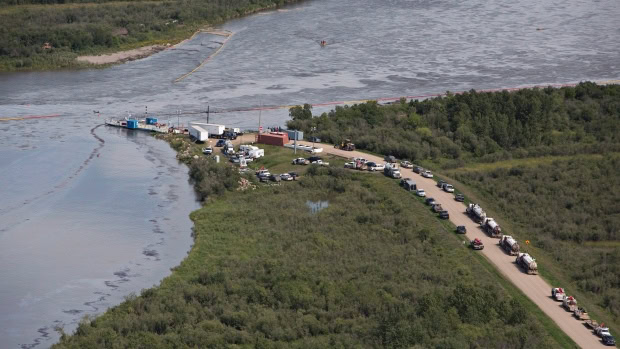 sask-oil-spill-20160722.jpg