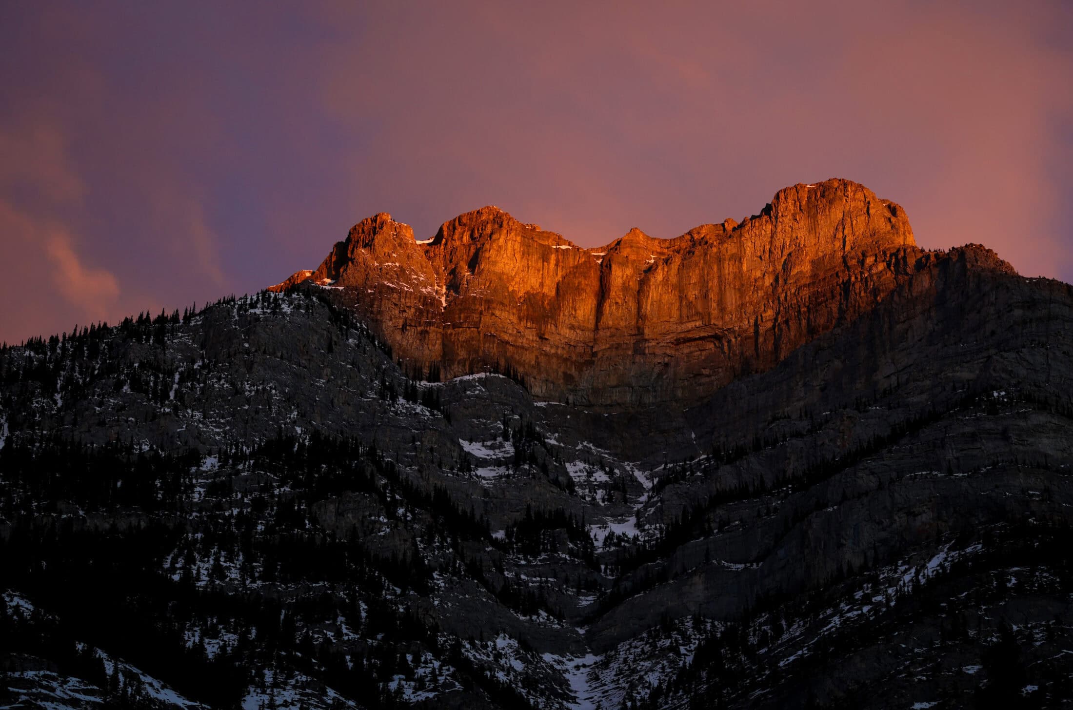 Mountain seems in the bow Valley near Canmore. Alta.  Photo by Leah Hennel