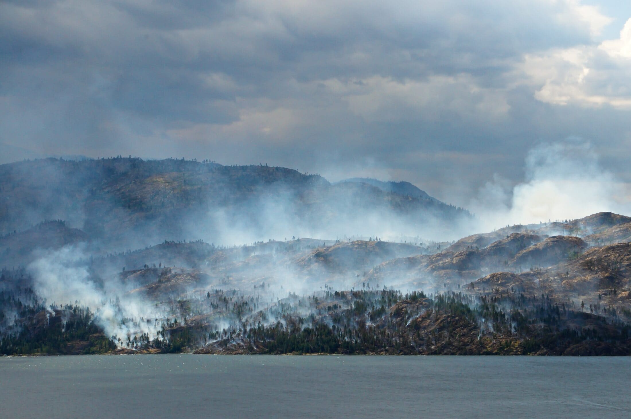 B.C. Okanagan wildfire kerry-rawlinson-unsplash