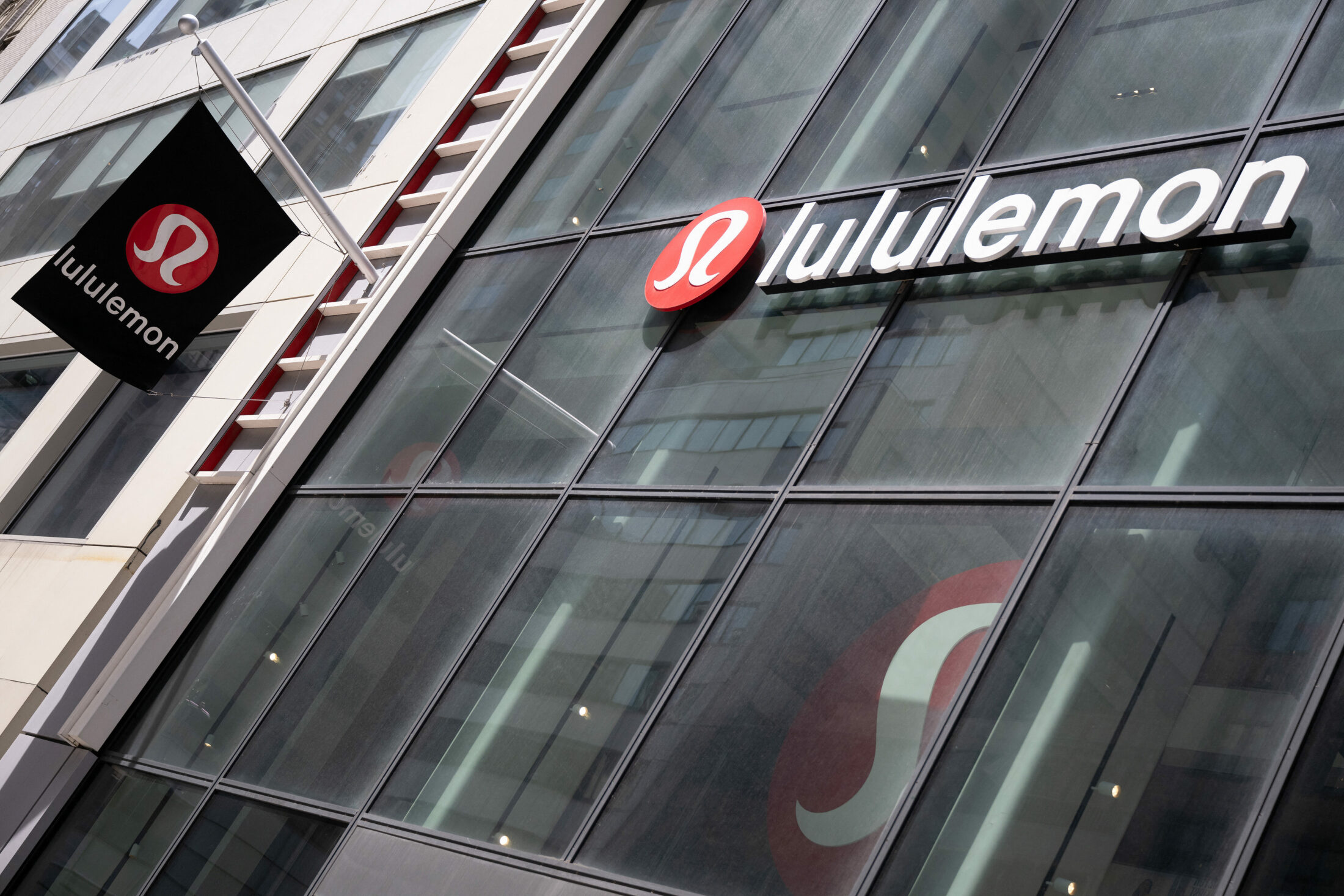 Lululemon-Edelman-public-relations-greenwashing-David-Niviere-The-Narwhal