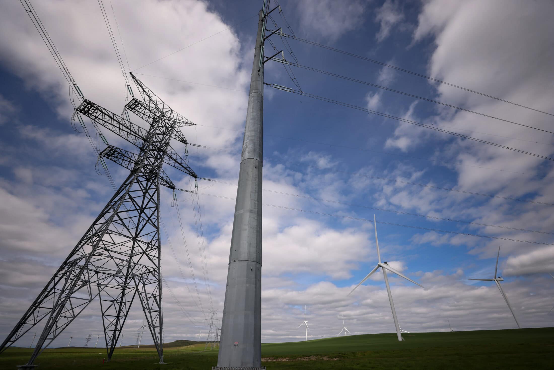 Transmission lines and turbines