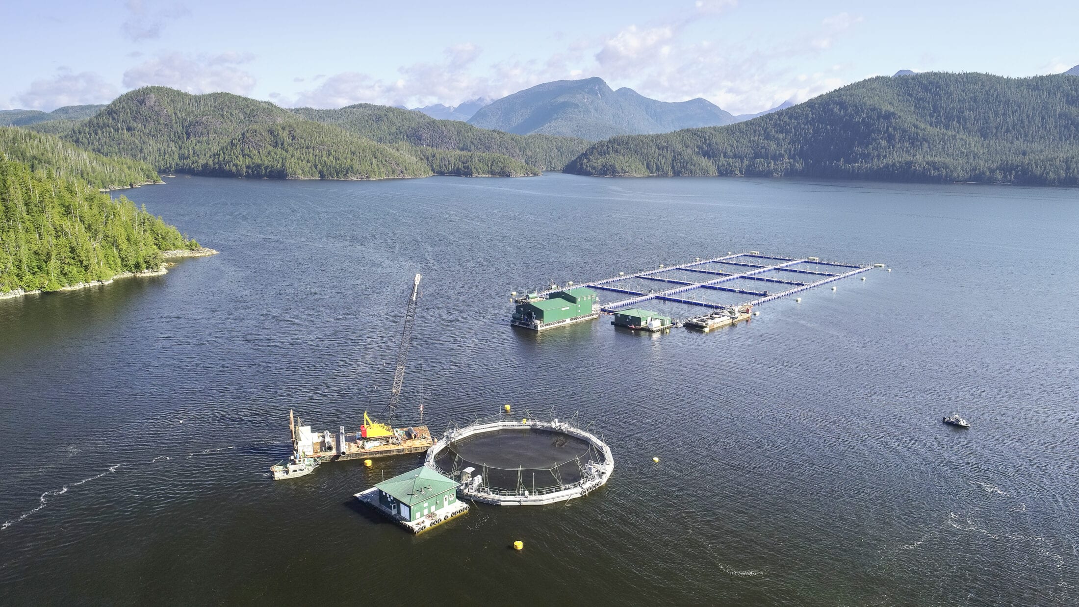 Cermaq farm and semi-closed containment system (circular)