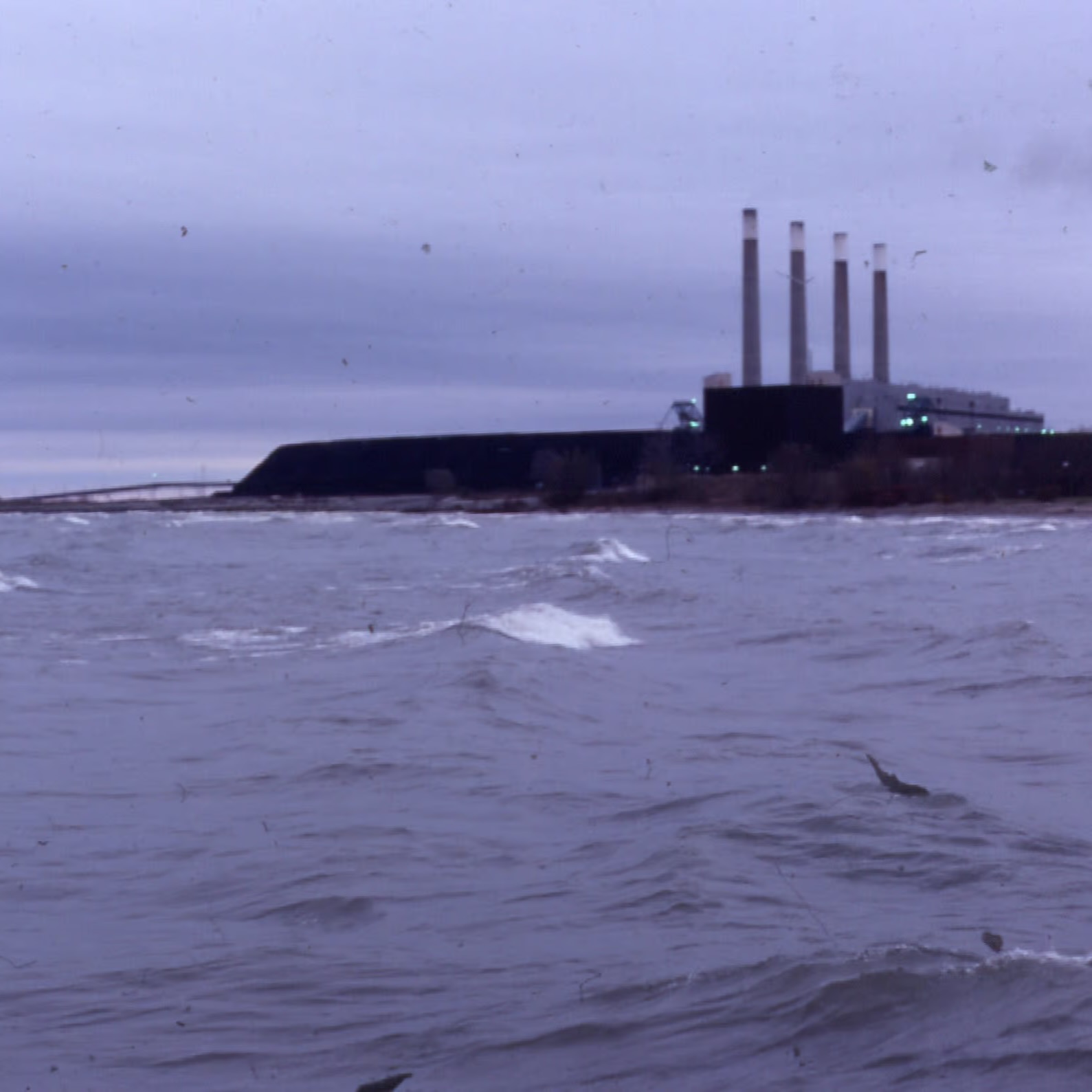 ON-Lakeview-coal-plant-Flickr