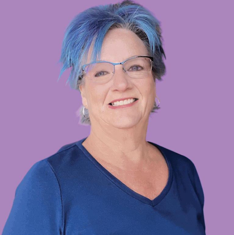 Annie Luckey headshot