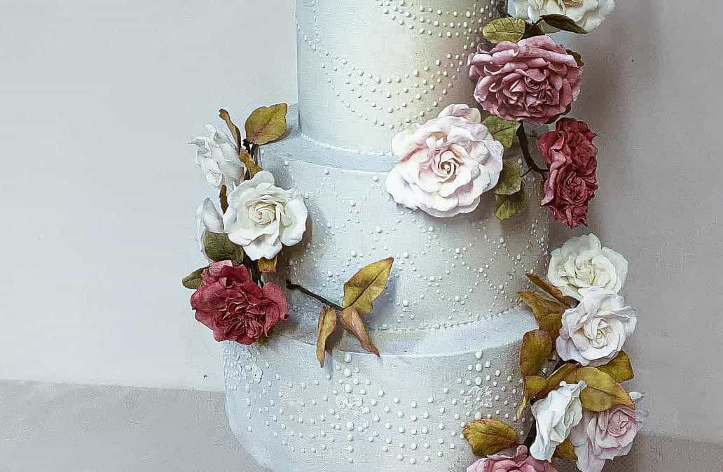 Secret Rose Garden Cake for a Romantic Italian Wedding