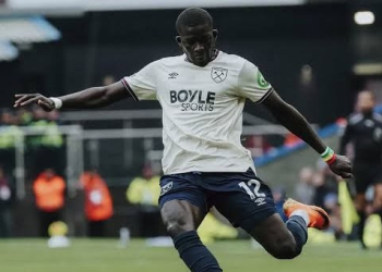 Premier League : Malgré une nouvelle passe décisive d’El Hadji Malick Diouf, West Ham s’incline lourdement face à Liverpool - wiwsport