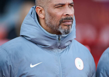 Football : « Je n’ai jamais été en contact avec l’OM » : Éric Chelle dément les rumeurs - wiwsport