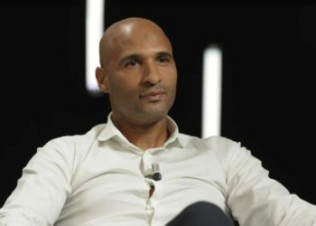 « Personne ne nous enlèvera notre trophée et notre dignité » : Diomansy Kamara charge la CAF et alerte sur l’avenir du football africain - wiwsport