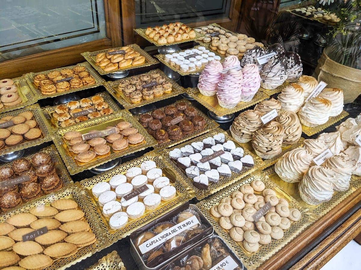 TOP 5 Barcelona Bakeries MustTry Baked Goods • Abroad with Ash