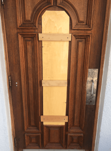 Gate