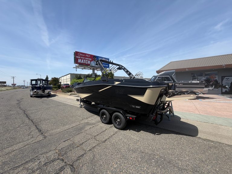 Premium 2026 HeyDay H 22 Surf Boat for sale at ASFB Marine. Perfect for surfing, watersports, and fa.