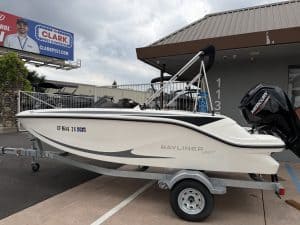 High-quality Bayliner boat with Mercury outboard motor, ideal for recreational boating and water spo.