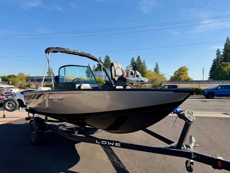 Boat for sale at ASFB Marine, ideal for recreational and fishing activities.