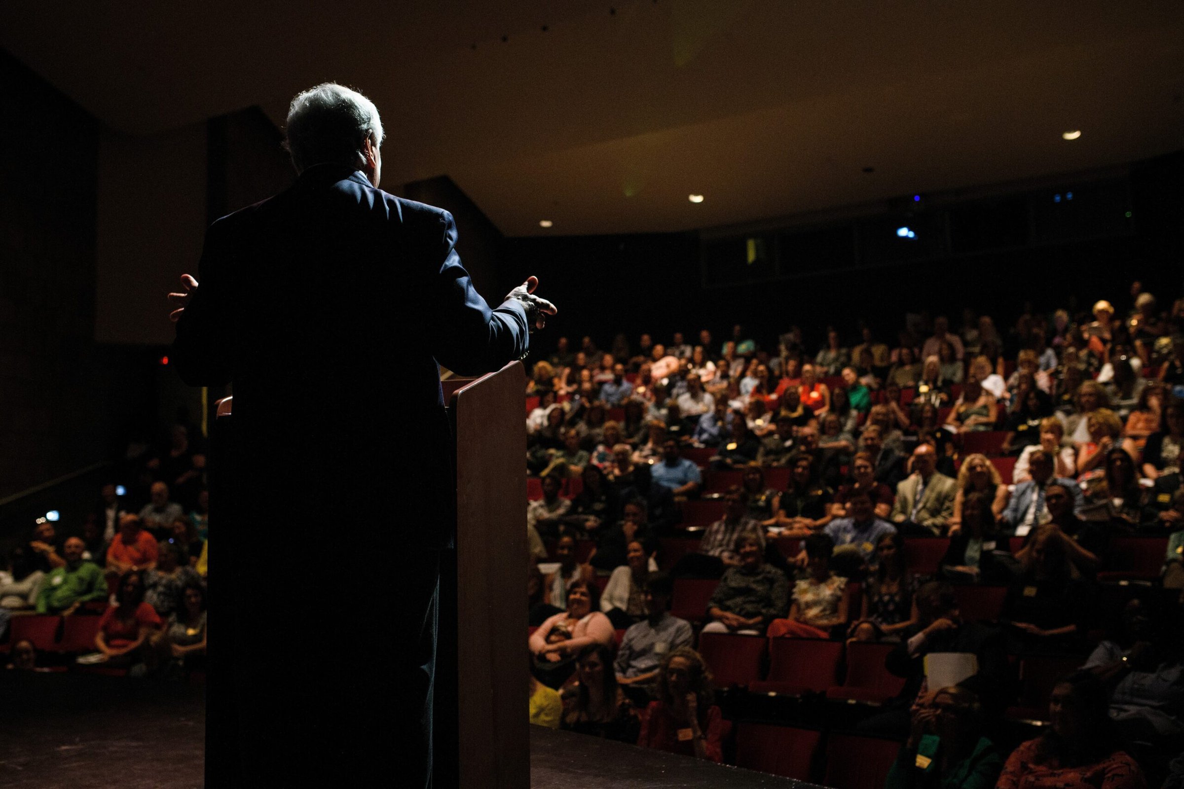 Brenau President Ed Schrader announces the timeline for his upcoming retirement at a meeting for Brenau faculty and staff members on Tuesday, Aug. 21, 2018 at the Brenau Downtown Center. (AJ Reynolds/Brenau University)