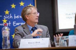 Dr Klaus Birk from German Academic Exchange Service (DAAD) during a conference in Brussels