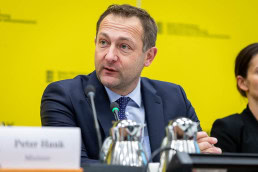 Christophe Hansen, European Commissioner for Agriculture and Food, speaking at a conference in Brussels 2025