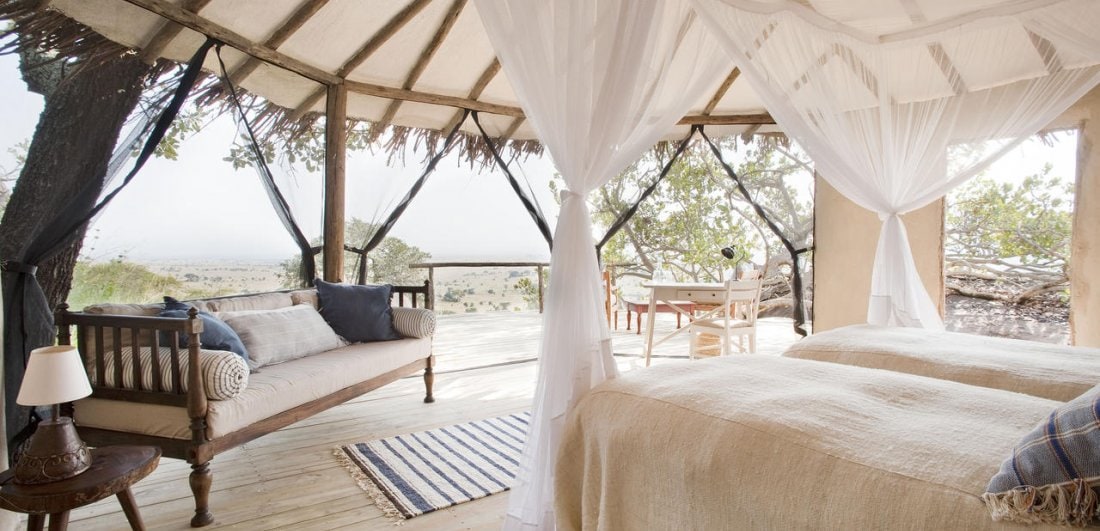 Share the wonder of a Great Migration safari with your partner