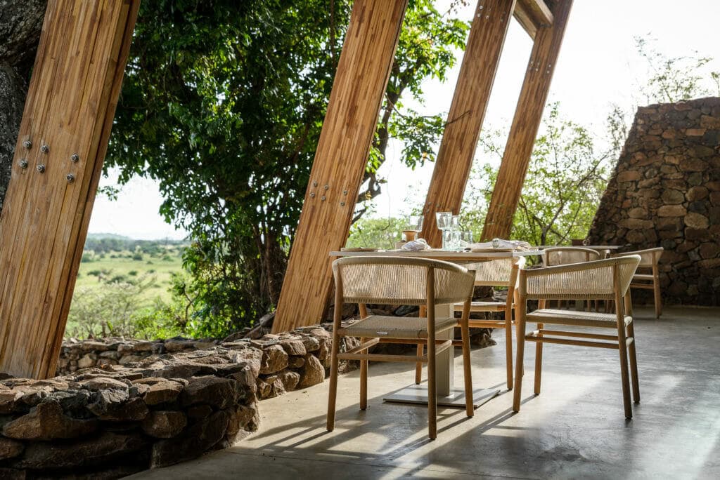 Luxury lodge viewing deck, Tanzania | Photo credits: Faru Faru Lodge