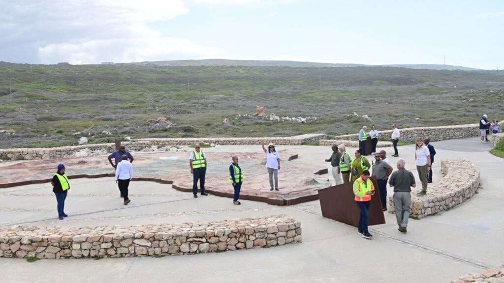 Cape-Agulhas-Minister-Patricia-De-Lille-1024x576