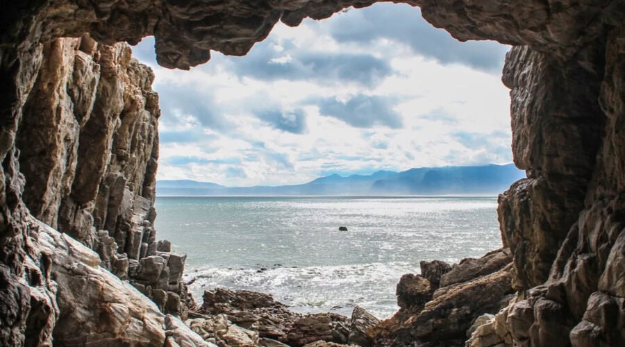 Visitare le Grotte di Toirano in famiglia: un’avventura sotterranea tra natura e preistoria
