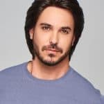 Men's wavy brown wig for men, natural look, high-quality synthetic hair.