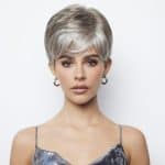 Stylish short silver wig with layered cut for women.
