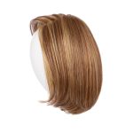 Blonde straight wig with layered cut on a white mannequin head.